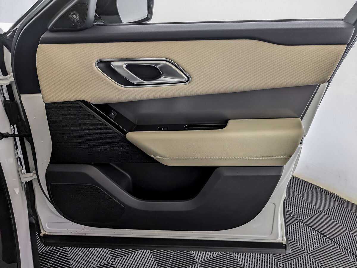Land Rover Range Rover Velar 2020 года с пробегом. Фото: #20