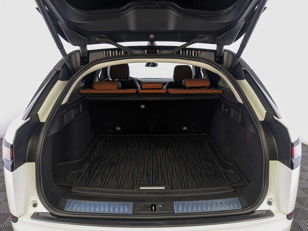 Land Rover Range Rover Velar 2020 года с пробегом. Фото: #8