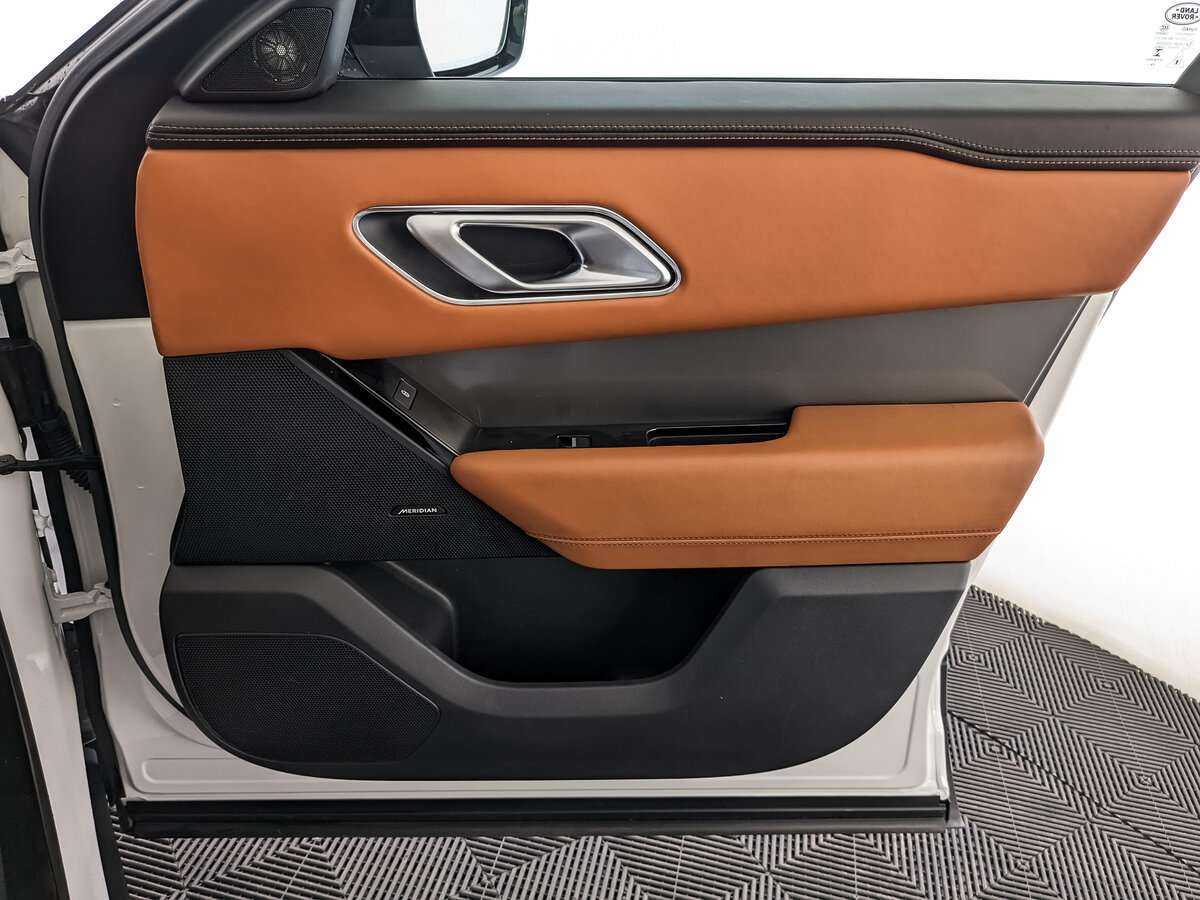 Land Rover Range Rover Velar 2020 года с пробегом. Фото: #21