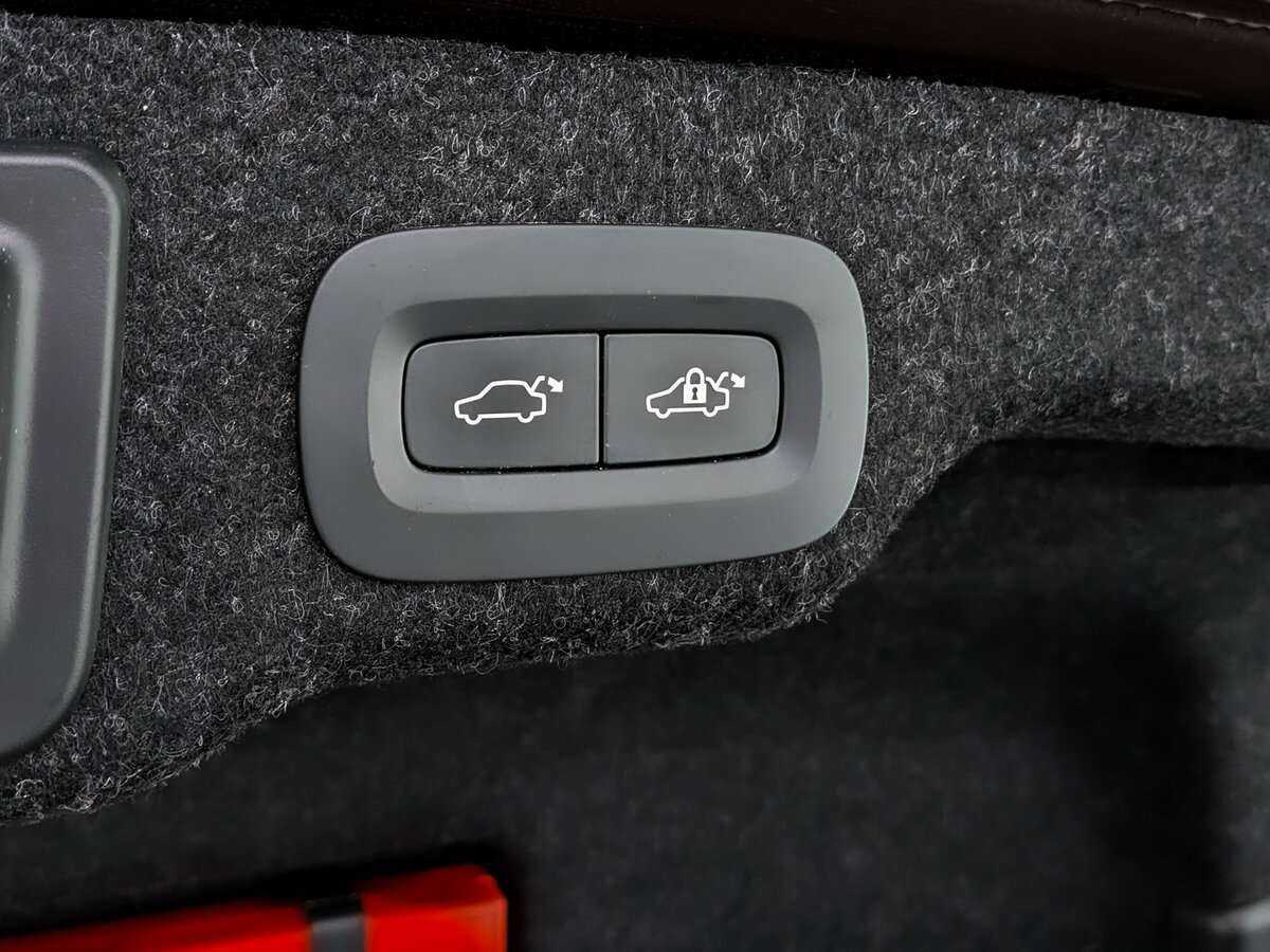 Volvo S90 2021 года с пробегом. Фото: #23