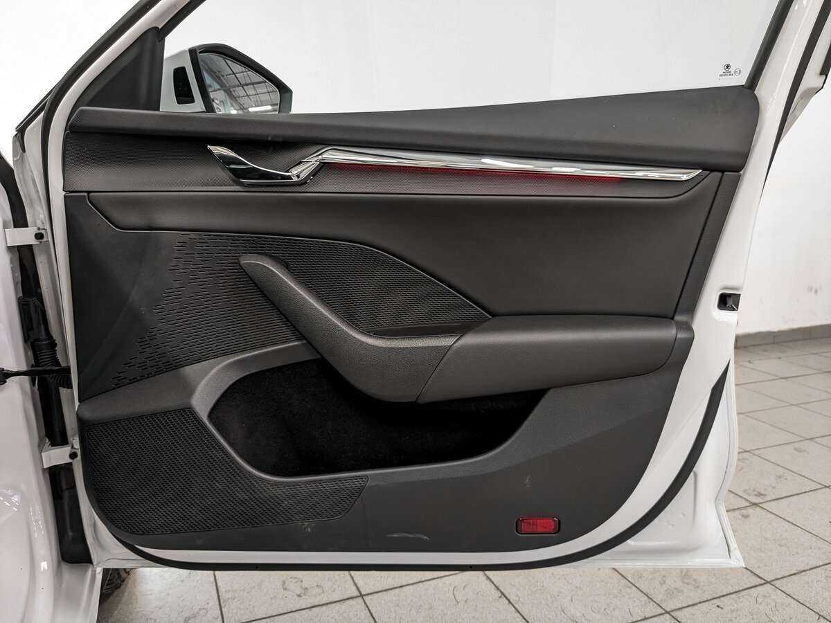 Skoda Octavia 2021 года с пробегом. Фото: #18