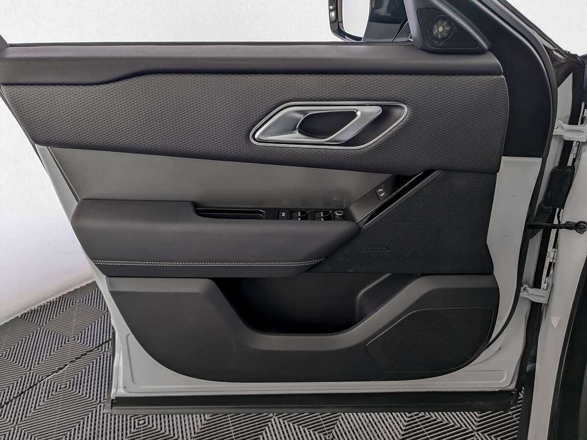 Land Rover Range Rover Velar 2020 года с пробегом. Фото: #14