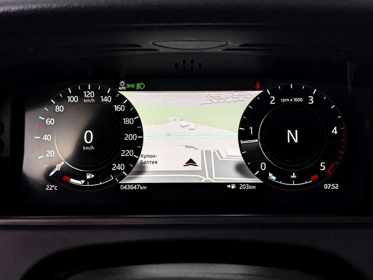 Land Rover Range Rover Velar 2021 года с пробегом. Фото: #10