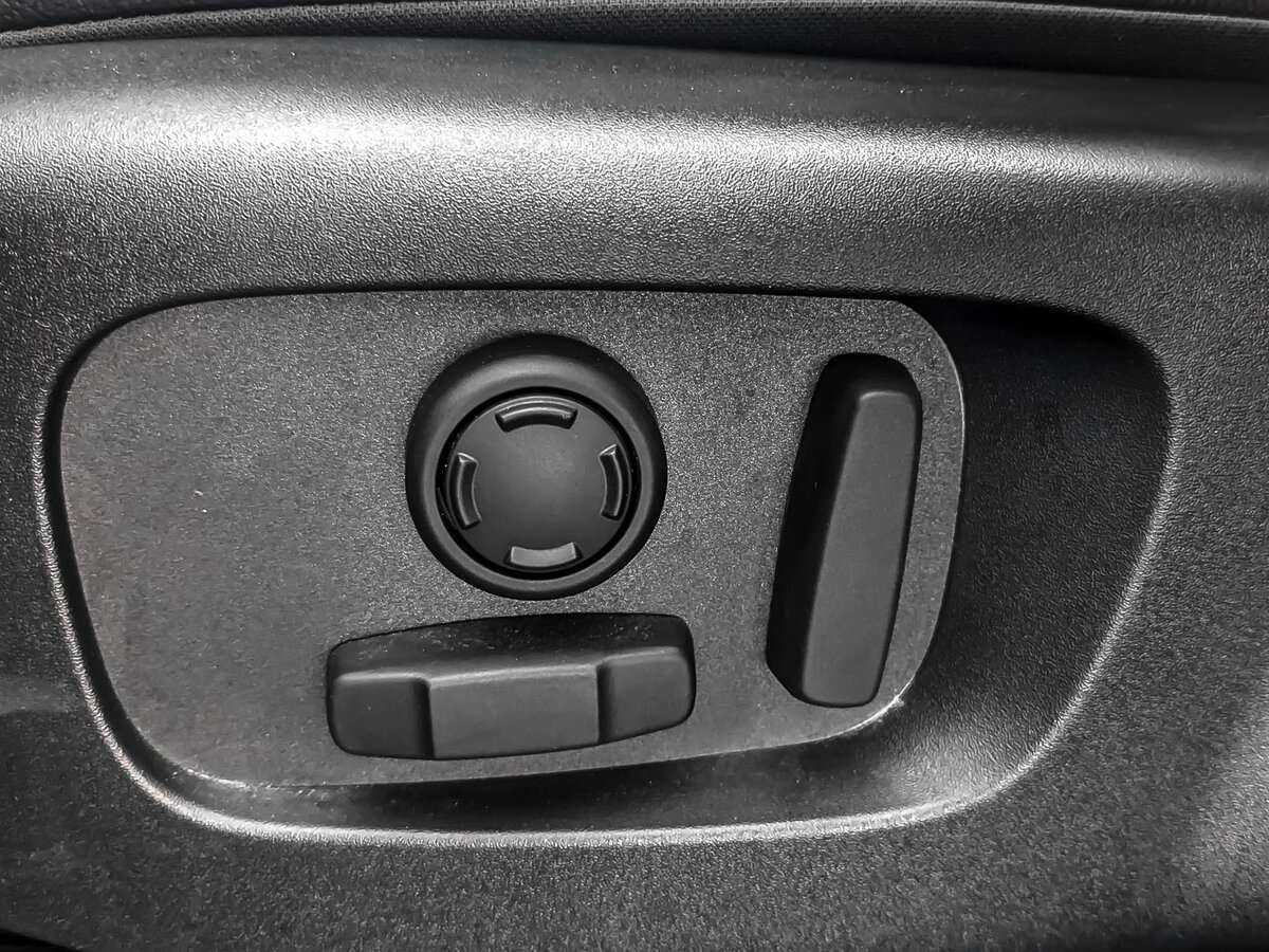 Land Rover Range Rover Velar 2021 года с пробегом. Фото: #15