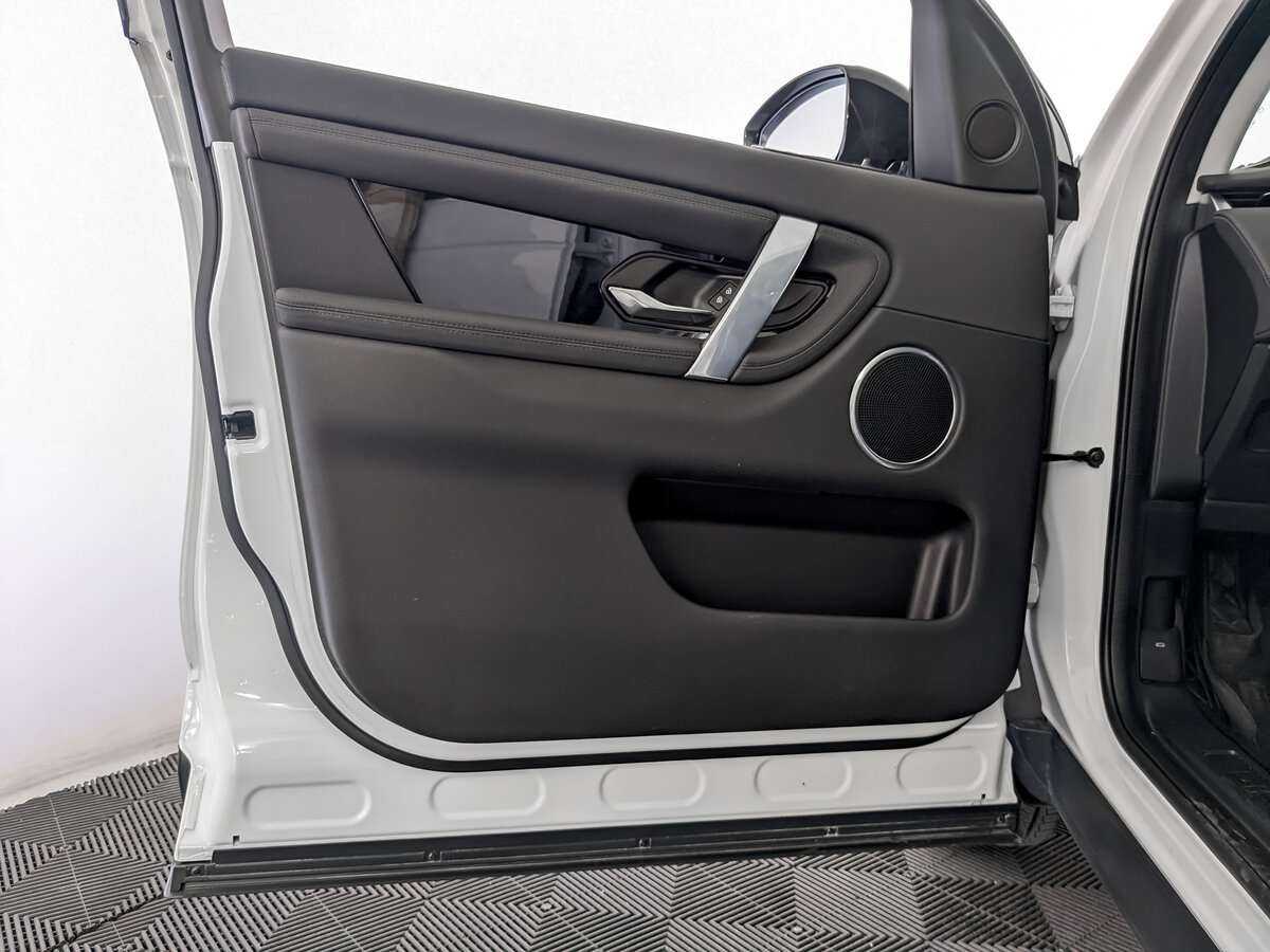 Land Rover Discovery Sport 2022 года с пробегом. Фото: #17