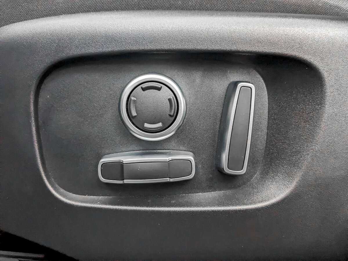 Land Rover Discovery Sport 2022 года с пробегом. Фото: #18