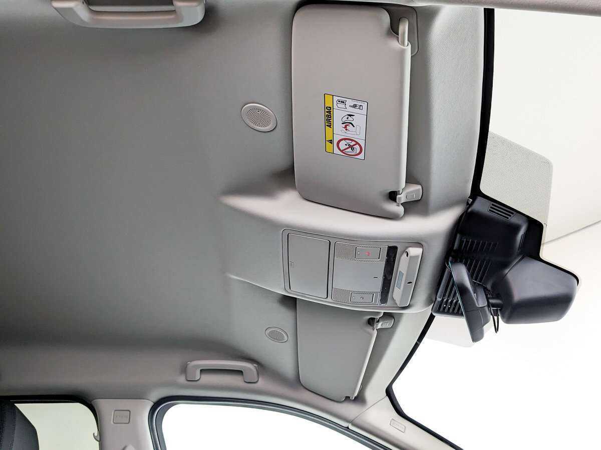 Land Rover Discovery Sport 2022 года с пробегом. Фото: #24