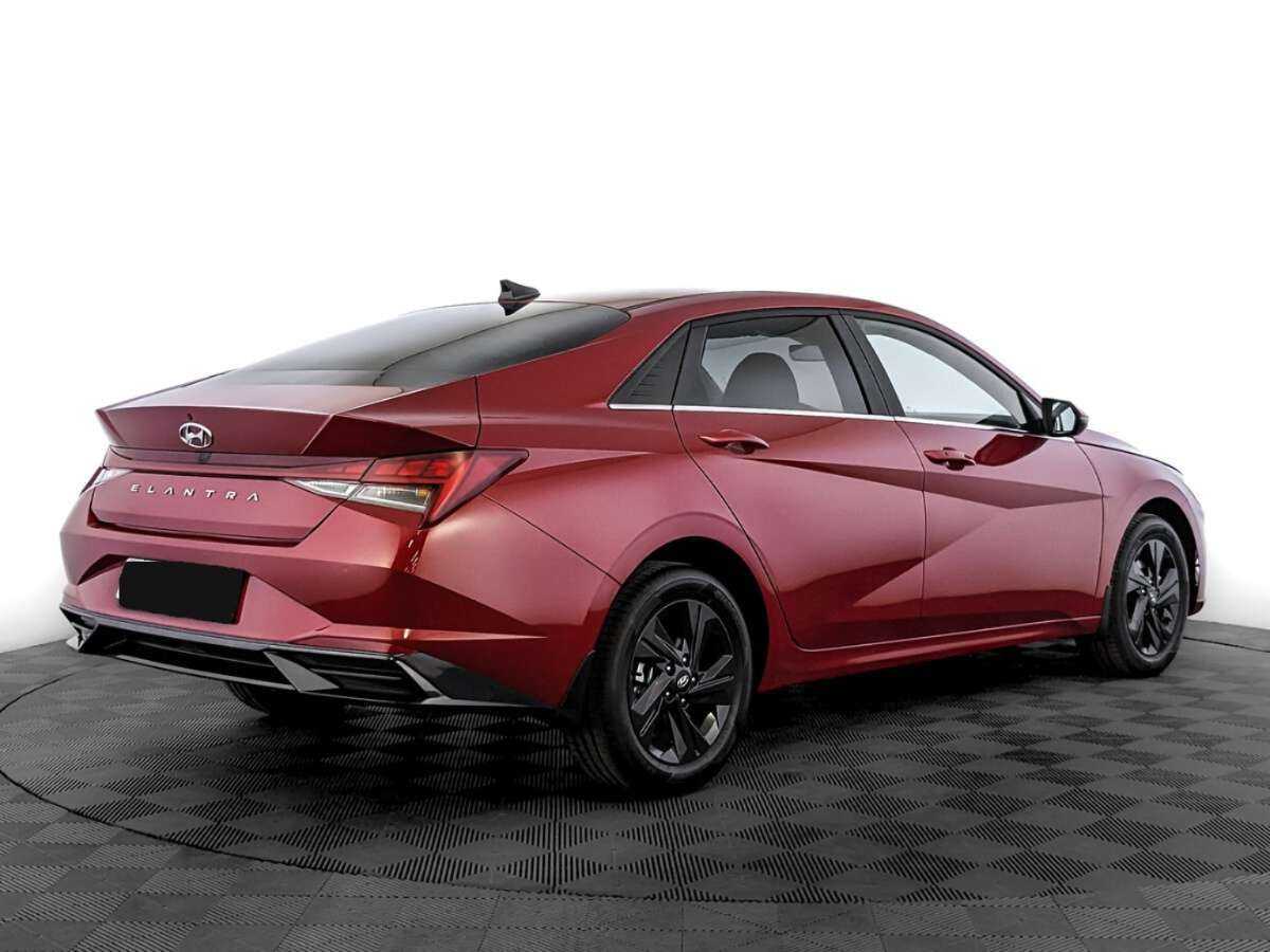 Hyundai Elantra 2022 года с пробегом. Фото: #4