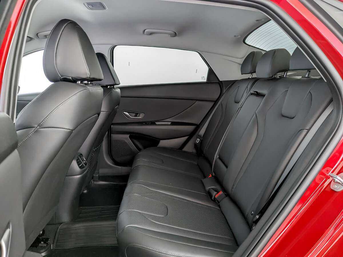 Hyundai Elantra 2022 года с пробегом. Фото: #11