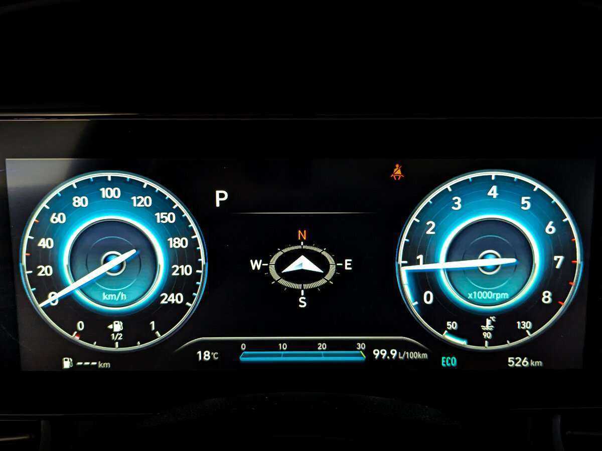 Hyundai Elantra 2022 года с пробегом. Фото: #12