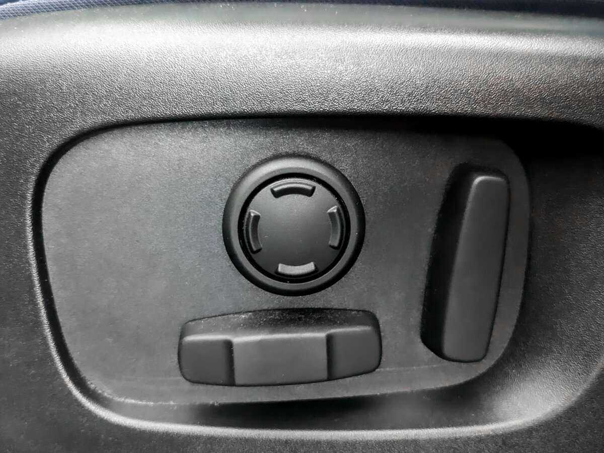 Land Rover Range Rover Velar 2021 года с пробегом. Фото: #16