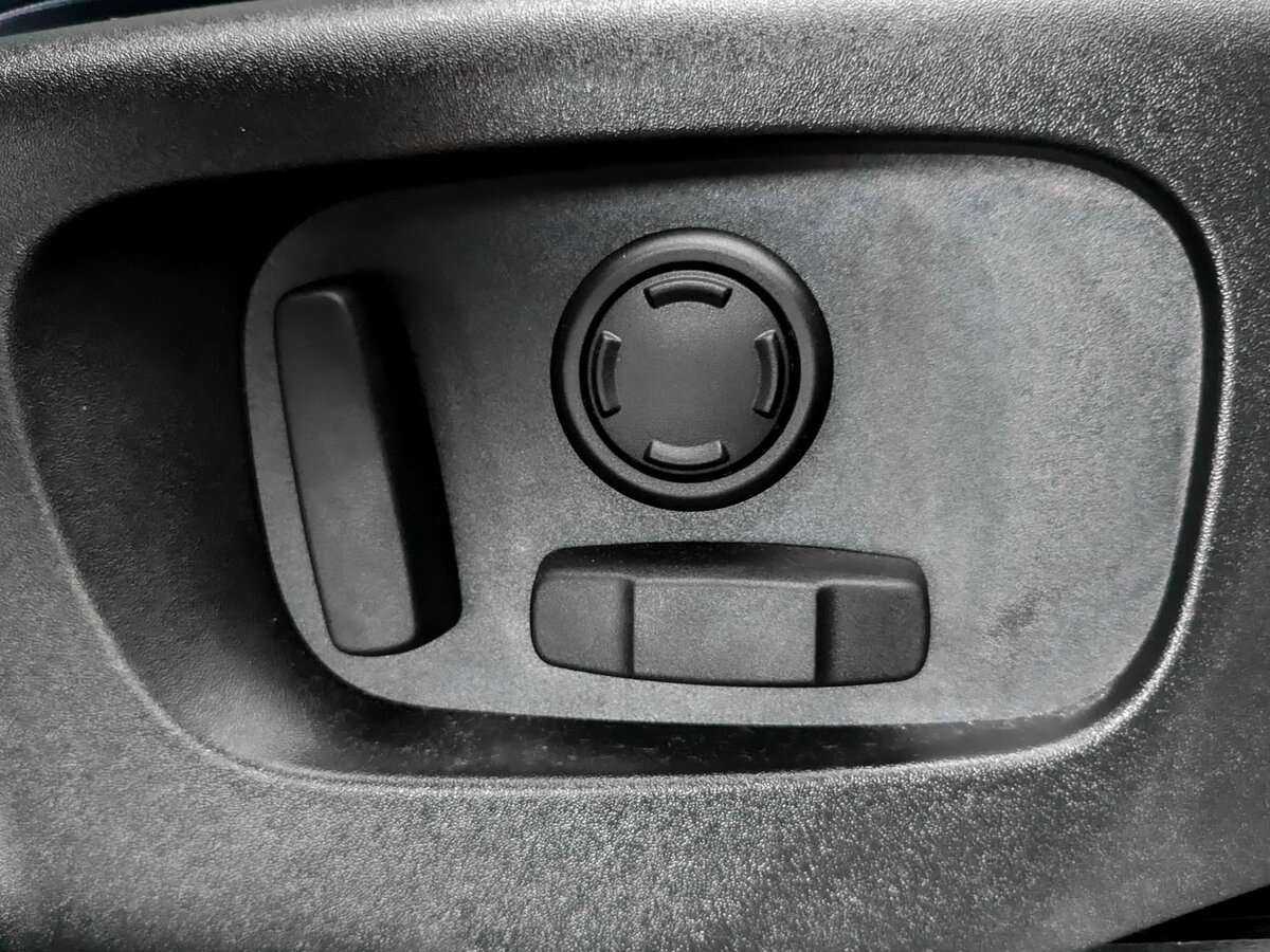 Land Rover Range Rover Velar 2021 года с пробегом. Фото: #19