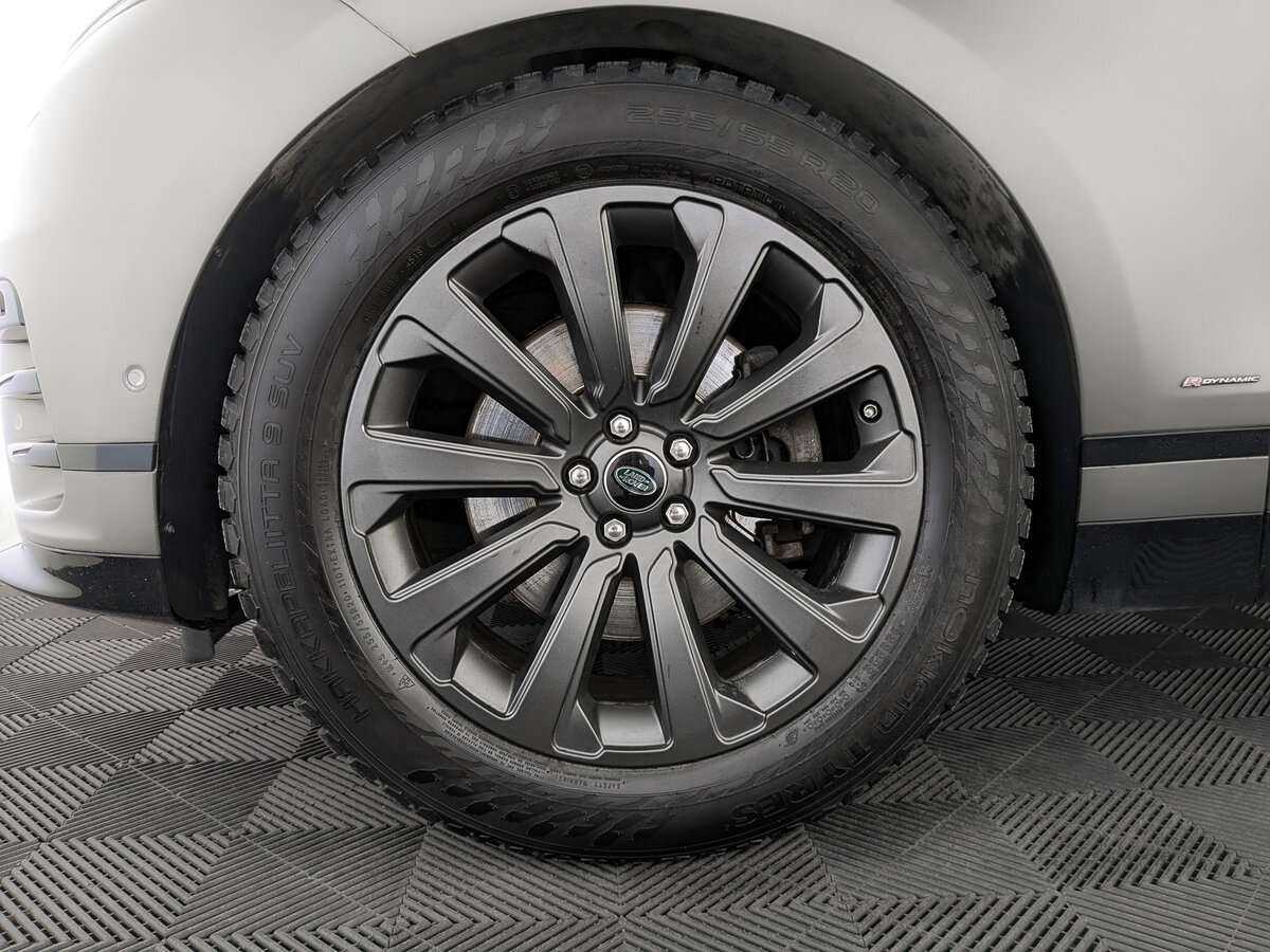 Land Rover Range Rover Velar 2018 года с пробегом. Фото: #8