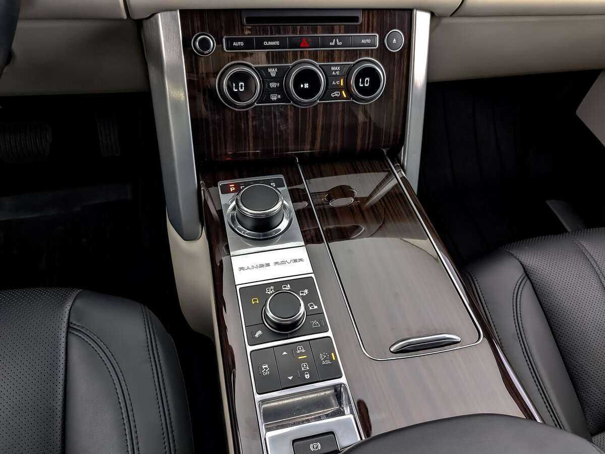 Land Rover Range Rover 2015 года с пробегом. Фото: #21