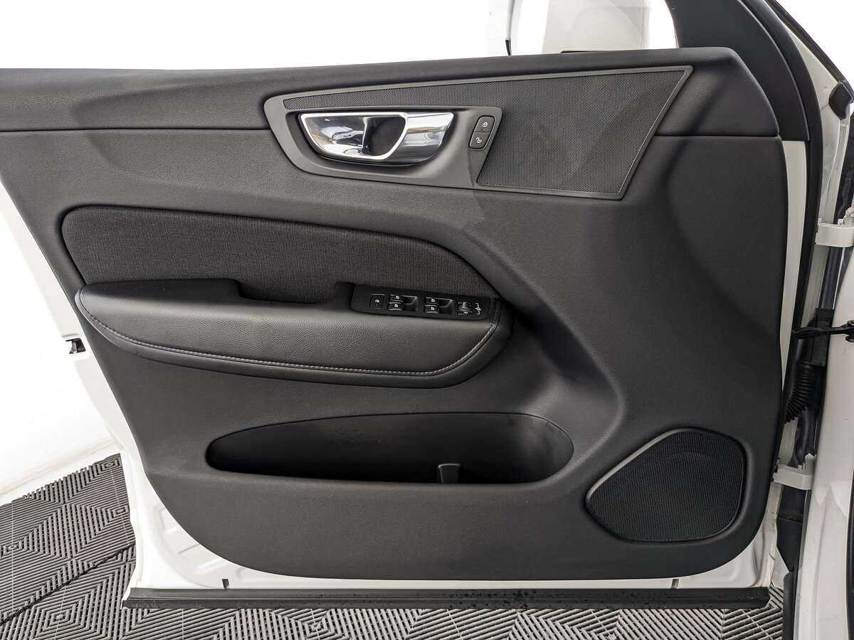 Volvo XC60 2019 года с пробегом. Фото: #14