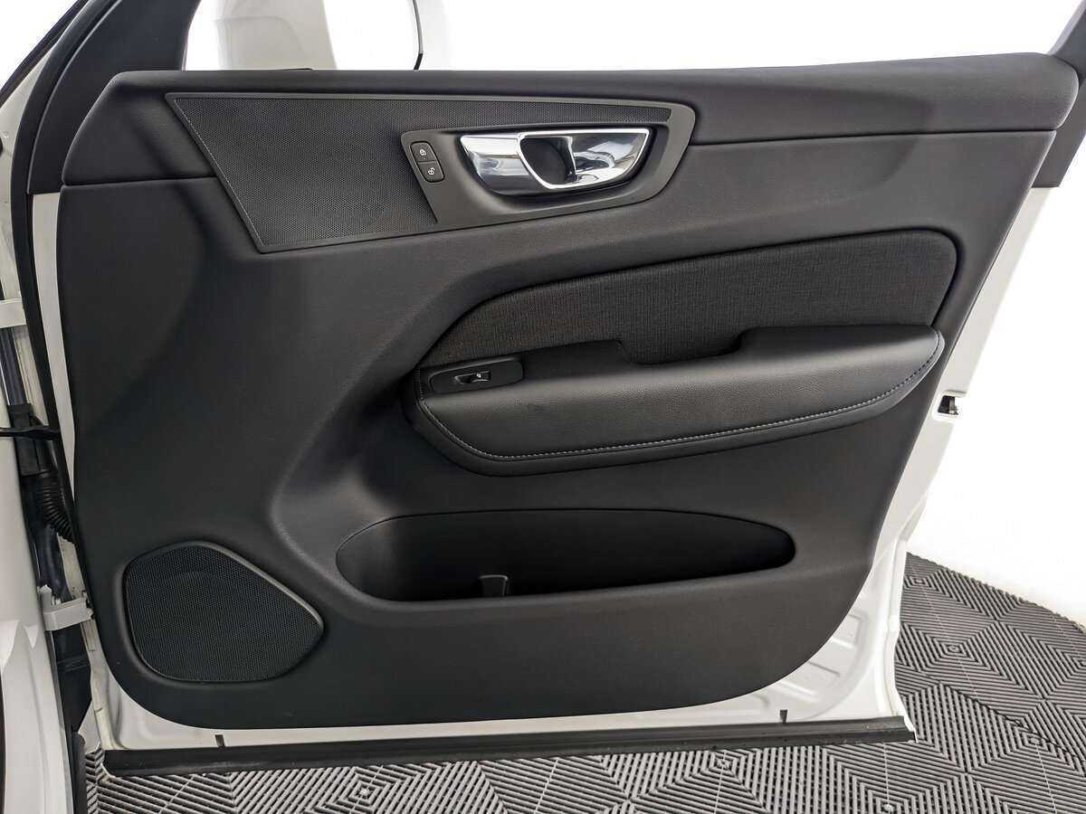 Volvo XC60 2019 года с пробегом. Фото: #20