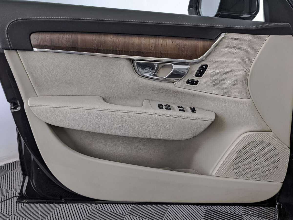 Volvo S90 2021 года с пробегом. Фото: #14