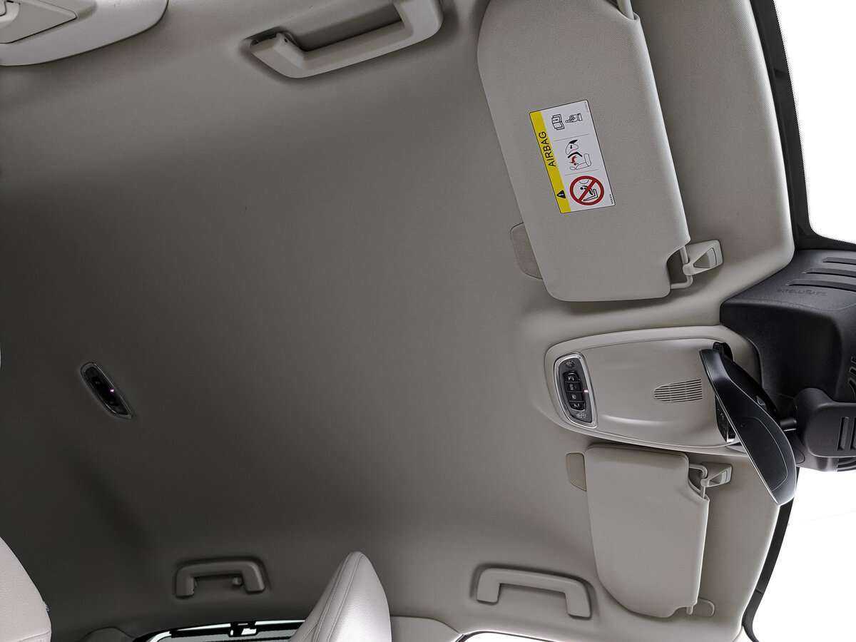 Volvo S90 2021 года с пробегом. Фото: #17