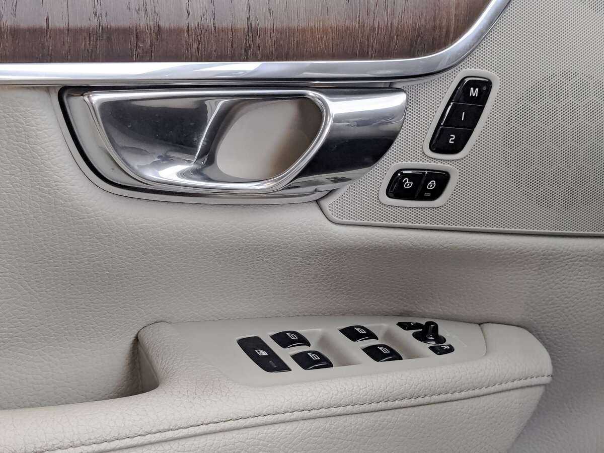 Volvo S90 2021 года с пробегом. Фото: #22