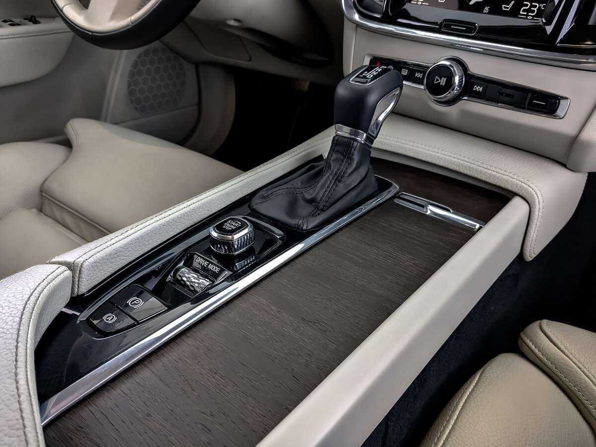 Volvo S90 2021 года с пробегом. Фото: #23