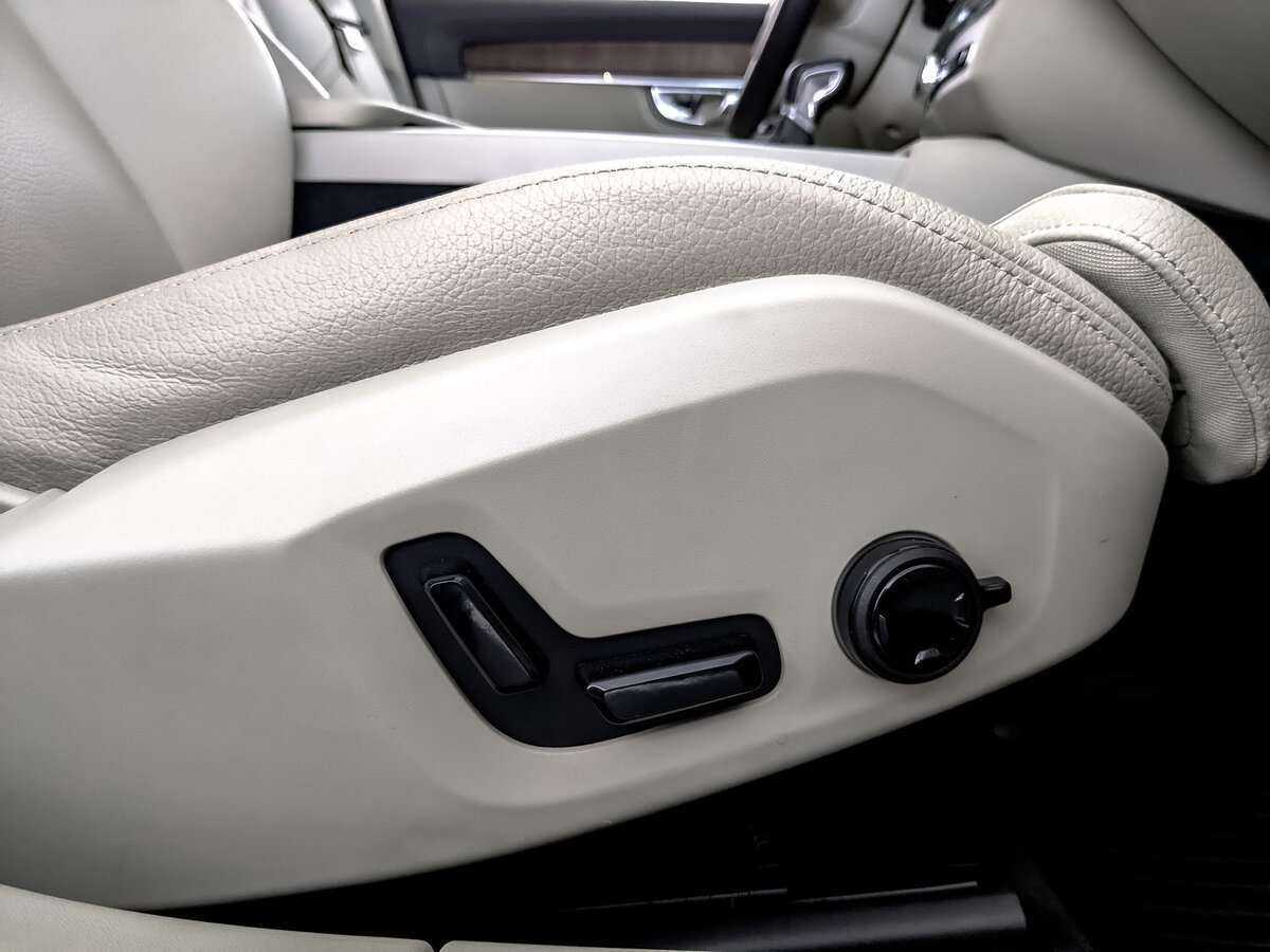 Volvo S90 2021 года с пробегом. Фото: #24