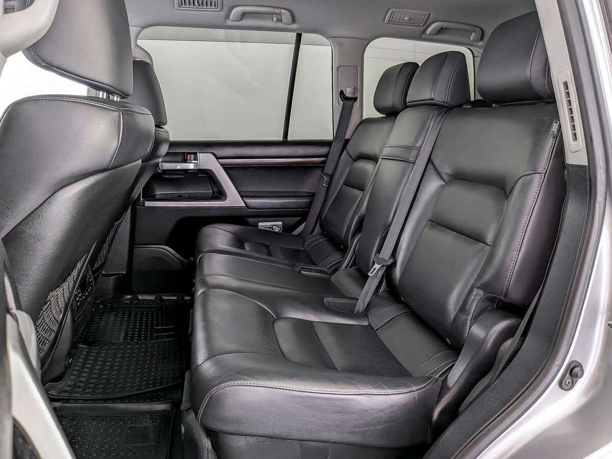 Toyota Land Cruiser 2018 года с пробегом. Фото: #9