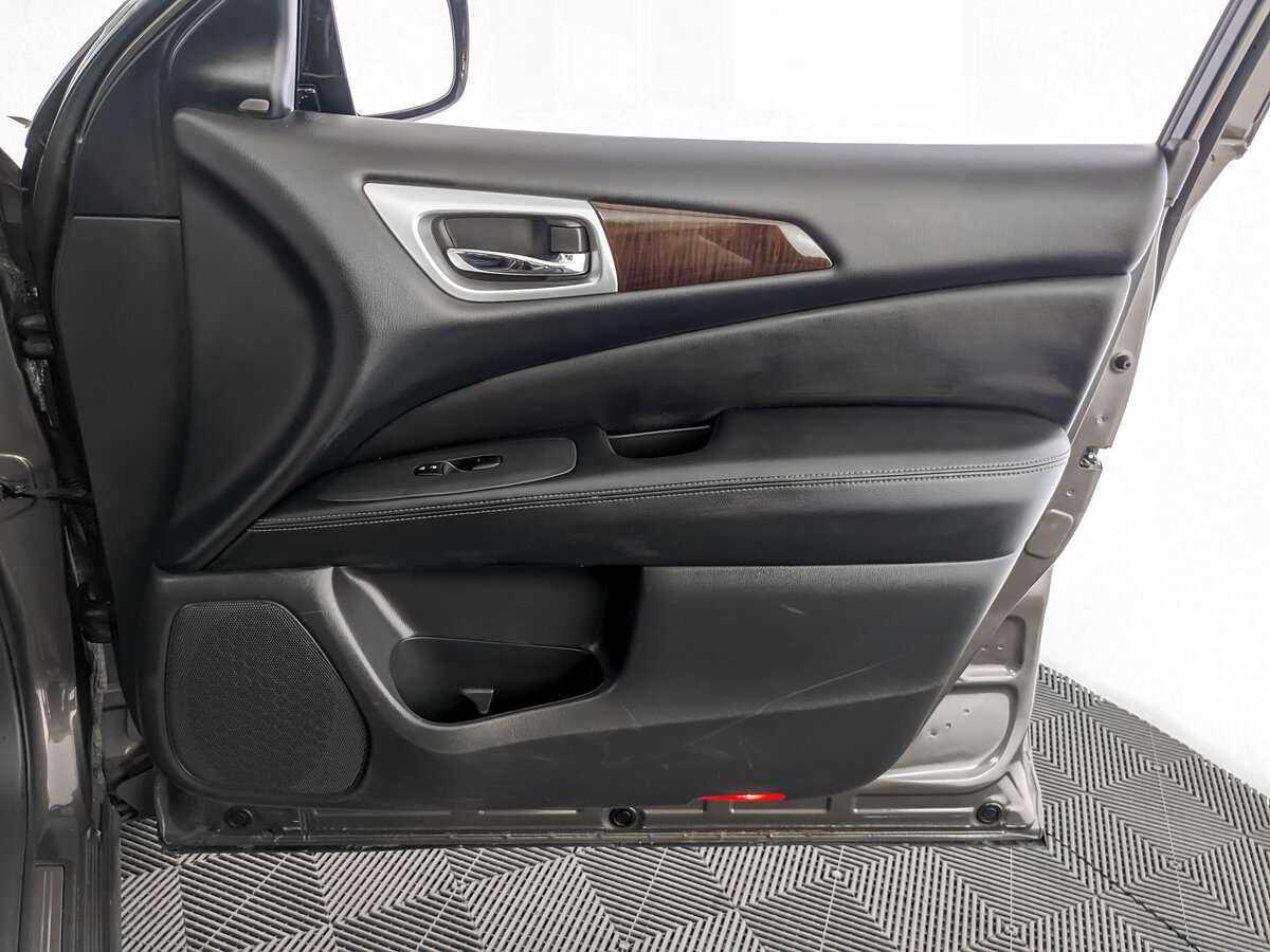 Nissan Pathfinder 2016 года с пробегом. Фото: #20