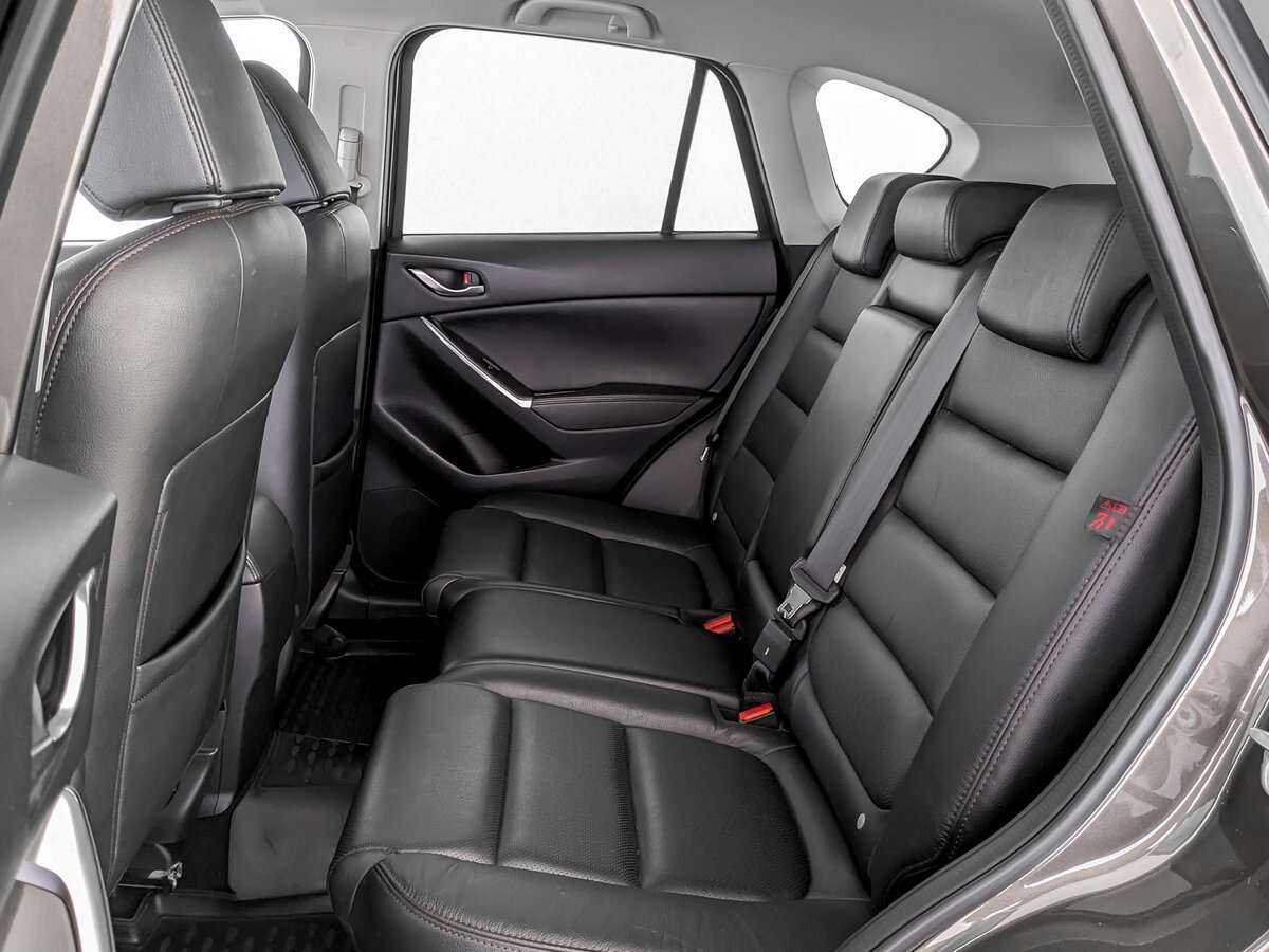 Б/У Мазда Ц-Икс-5 2016 года. Фото: #11