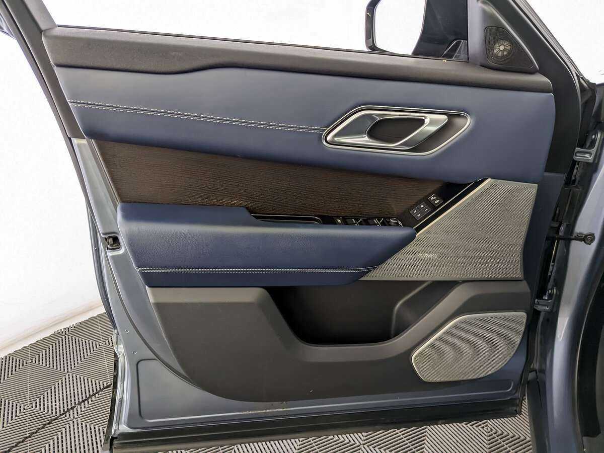 Land Rover Range Rover Velar 2017 года с пробегом. Фото: #14