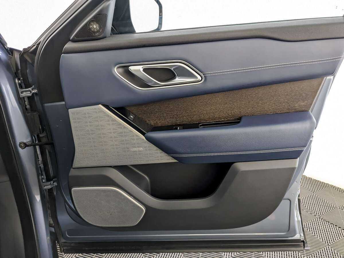 Land Rover Range Rover Velar 2017 года с пробегом. Фото: #20