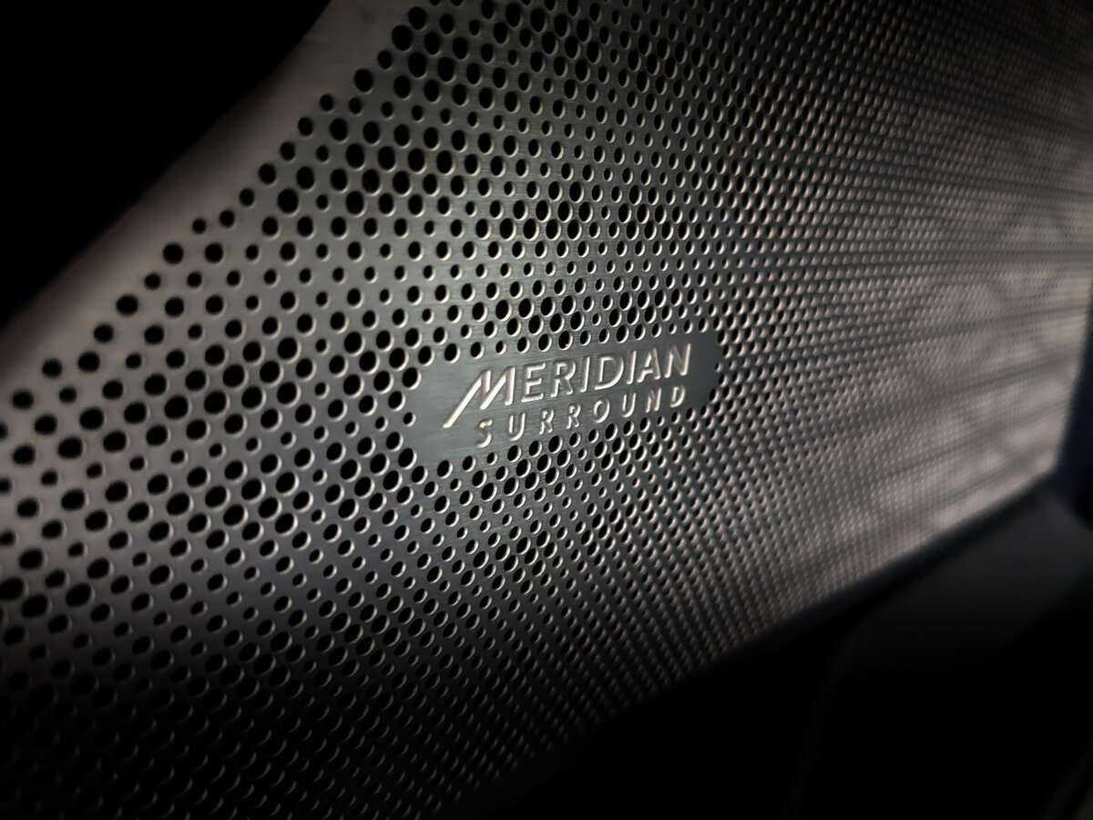 Land Rover Range Rover Velar 2017 года с пробегом. Фото: #23