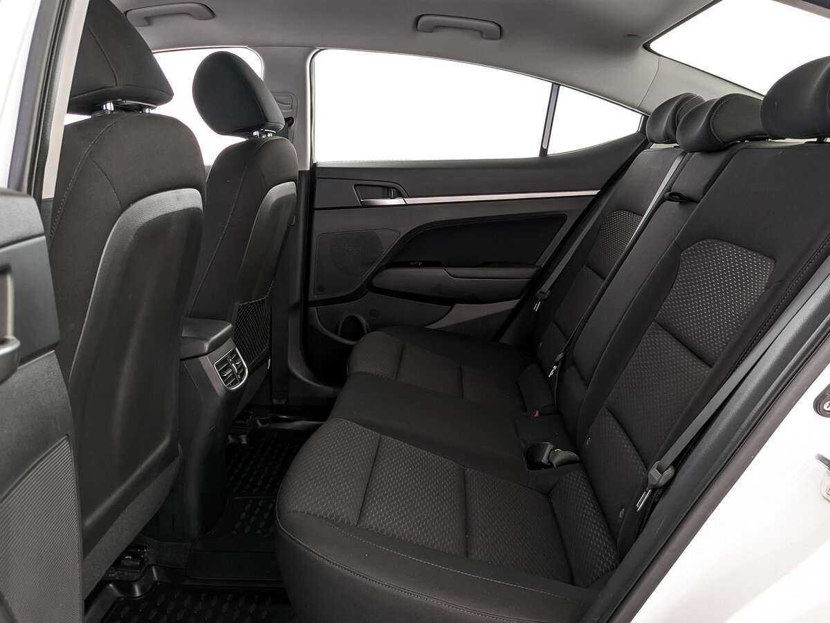 Б/У Хендай Елантра 2020 года. Фото: #13