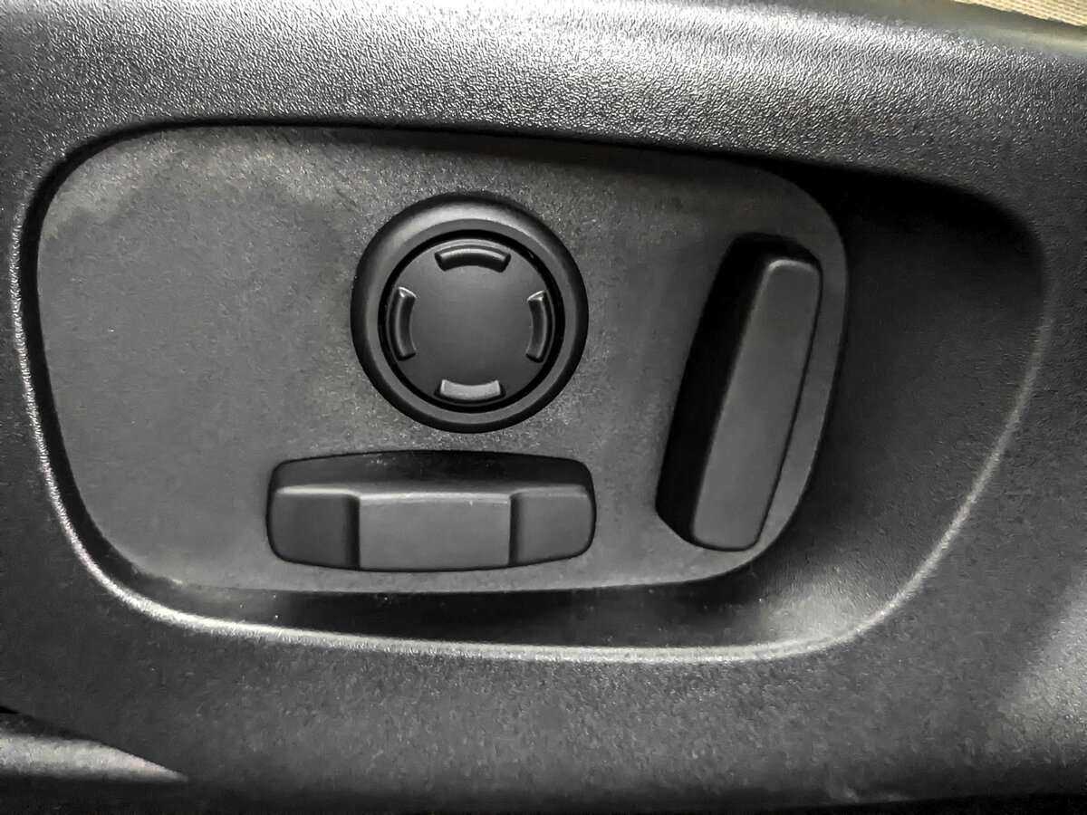 Land Rover Range Rover Velar 2021 года с пробегом. Фото: #14