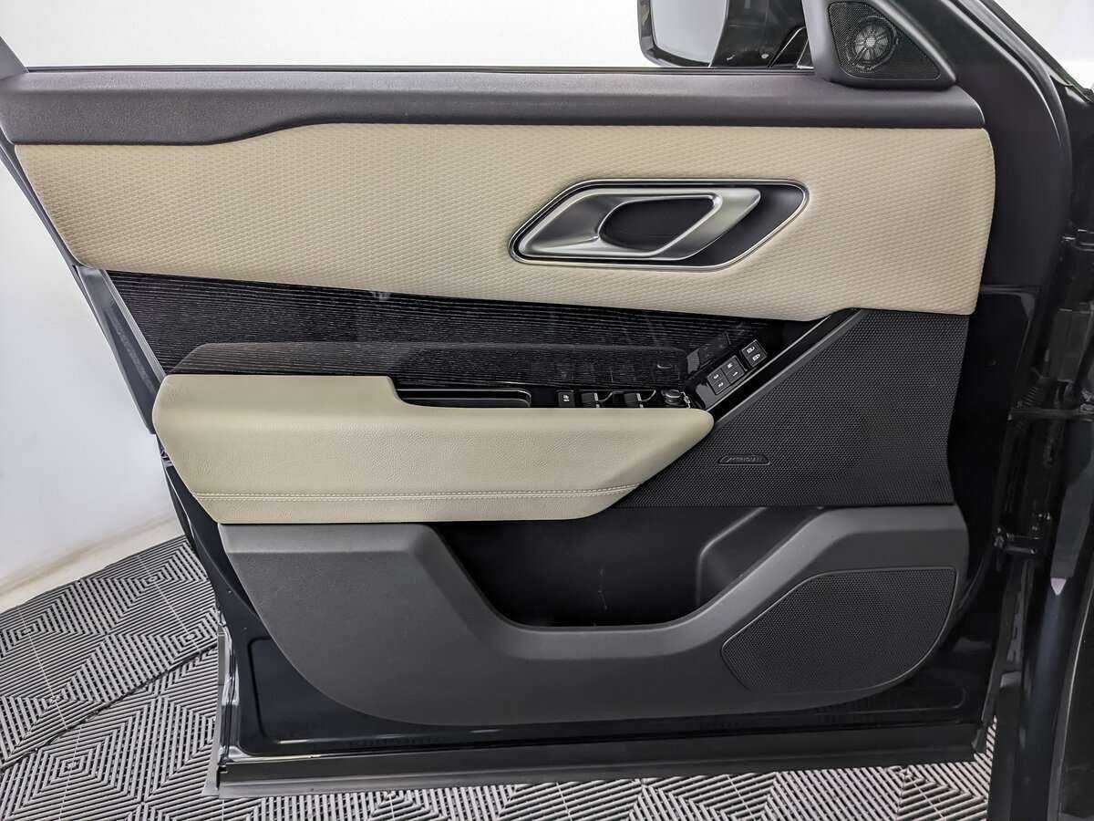 Land Rover Range Rover Velar 2021 года с пробегом. Фото: #12