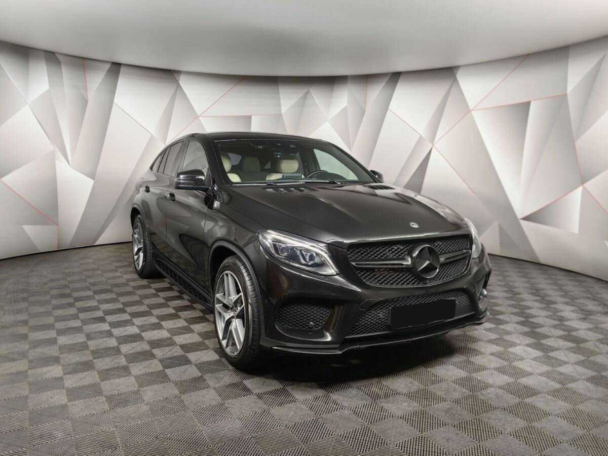 Mercedes-Benz GLE Coupe 2017 года с пробегом. Фото: #2