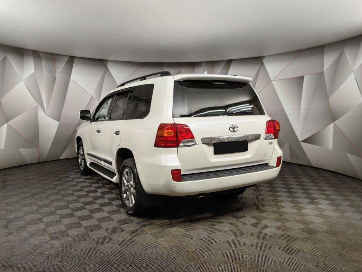 Toyota Land Cruiser 2015 года с пробегом. Фото: #3