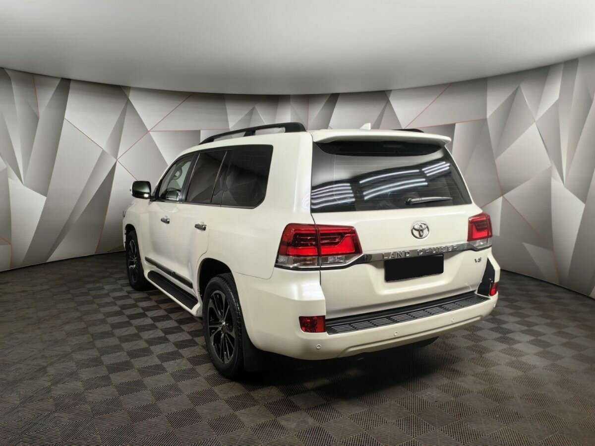 Toyota Land Cruiser 2018 года с пробегом. Фото: #3