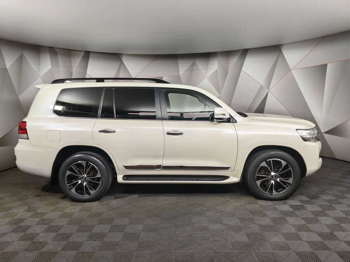Toyota Land Cruiser 2018 года с пробегом. Фото: #5