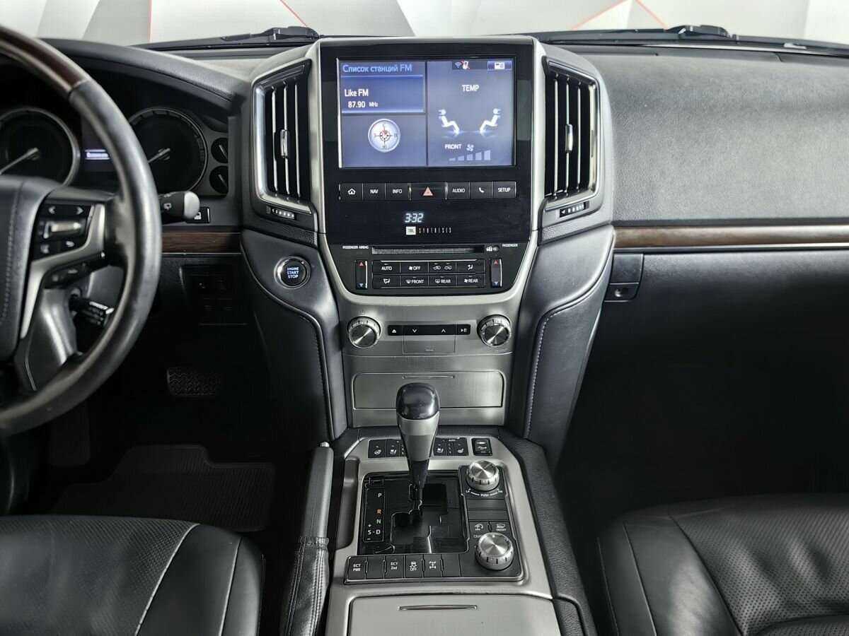 Toyota Land Cruiser 2018 года с пробегом. Фото: #9