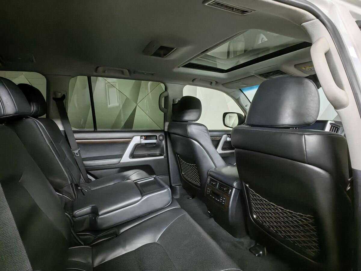 Toyota Land Cruiser 2018 года с пробегом. Фото: #10