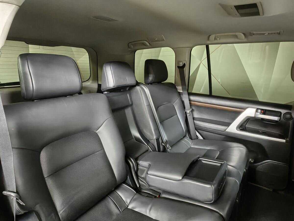 Toyota Land Cruiser 2018 года с пробегом. Фото: #11