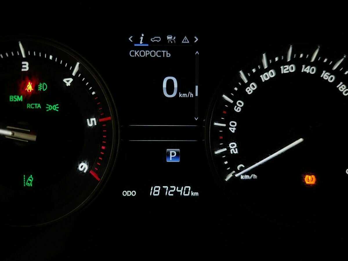 Toyota Land Cruiser 2018 года с пробегом. Фото: #13