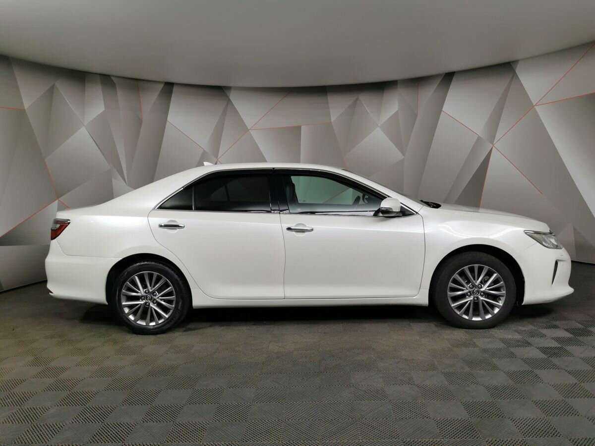 Toyota Camry 2016 года с пробегом. Фото: #5
