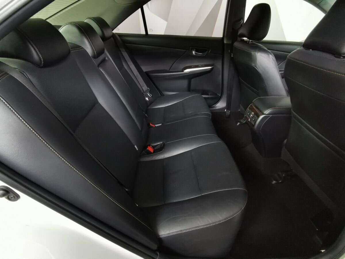 Toyota Camry 2016 года с пробегом. Фото: #10