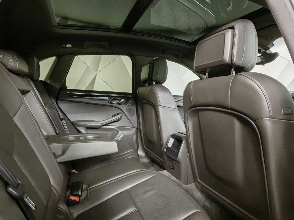 Porsche Macan 2015 года с пробегом. Фото: #9