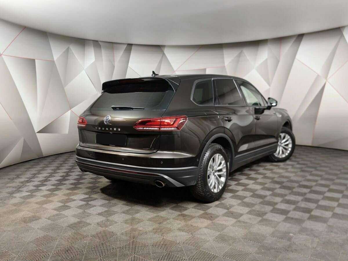 Volkswagen Touareg 2019 года с пробегом. Фото: #1