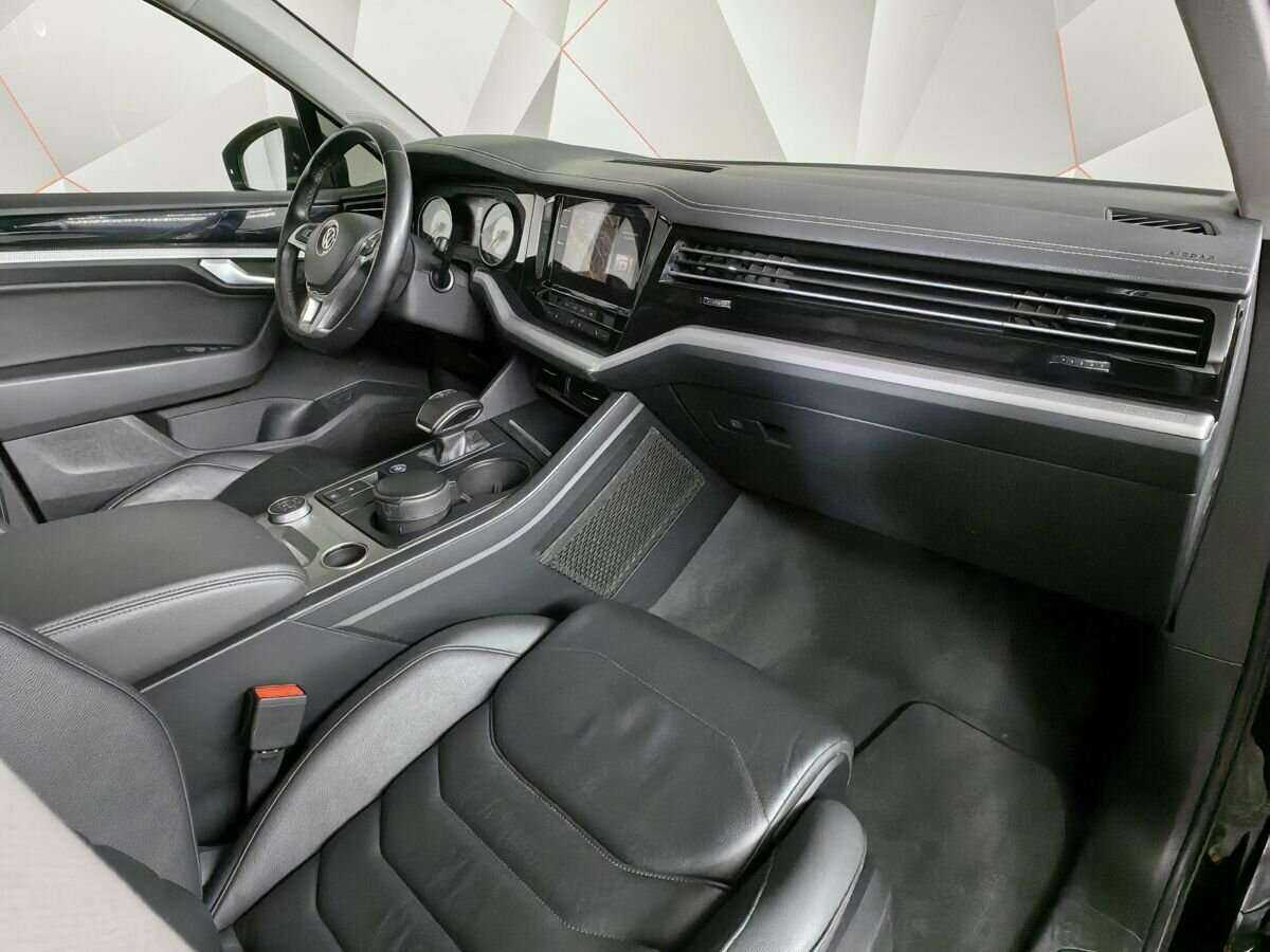 Volkswagen Touareg 2019 года с пробегом. Фото: #8