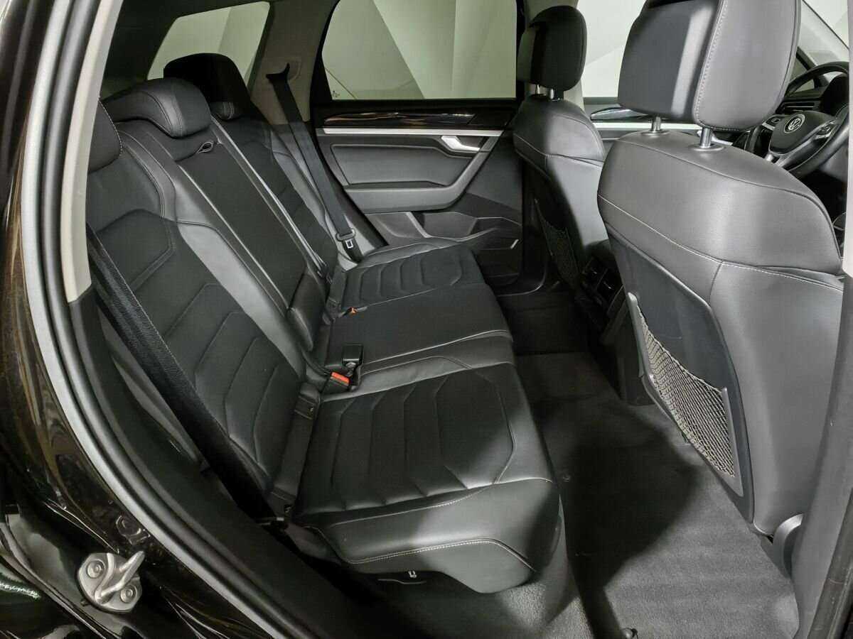 Volkswagen Touareg 2019 года с пробегом. Фото: #11