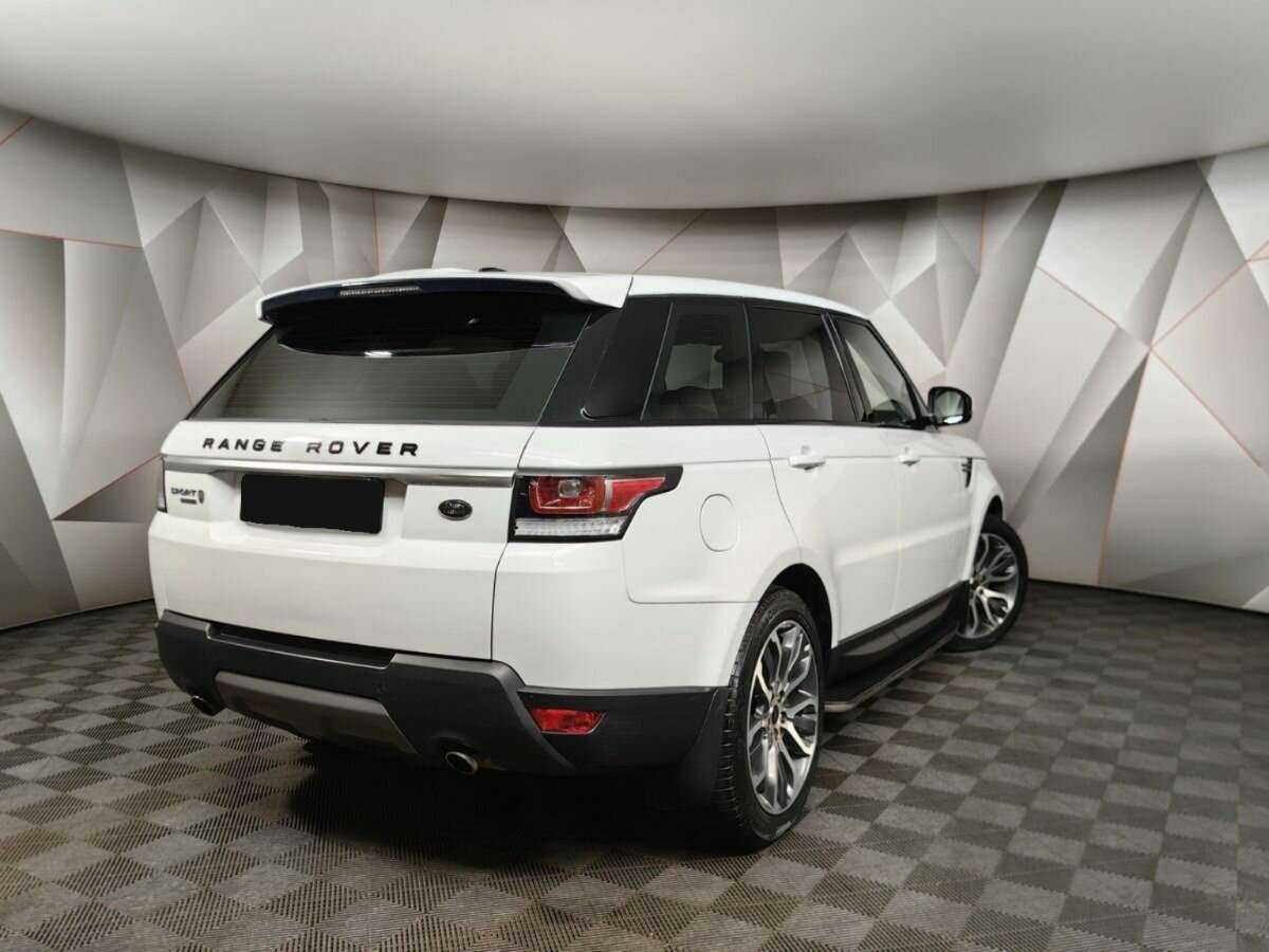 Land Rover Range Rover Sport 2014 года с пробегом. Фото: #1