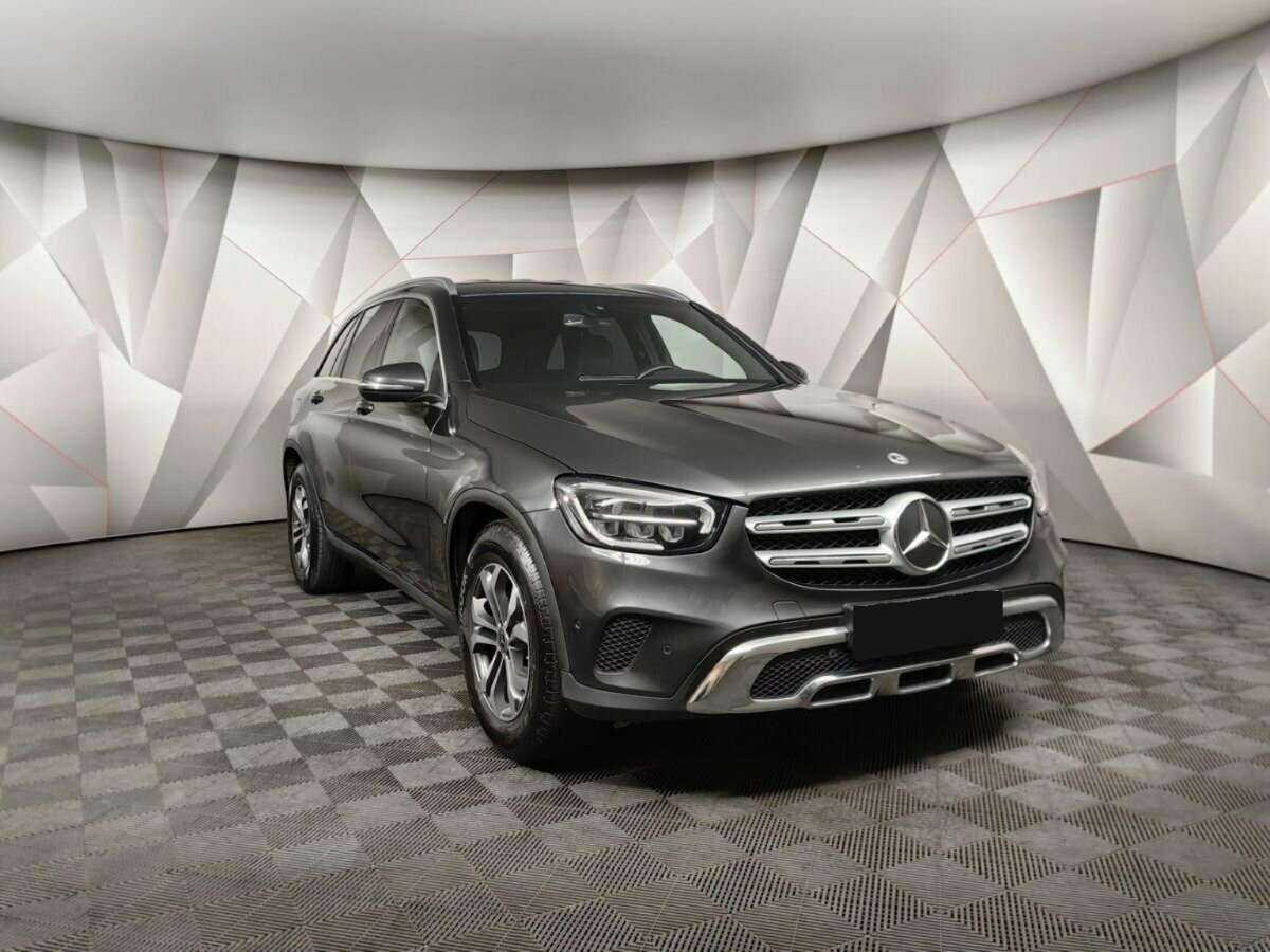 Mercedes-Benz GLC 2021 года с пробегом. Фото: #2